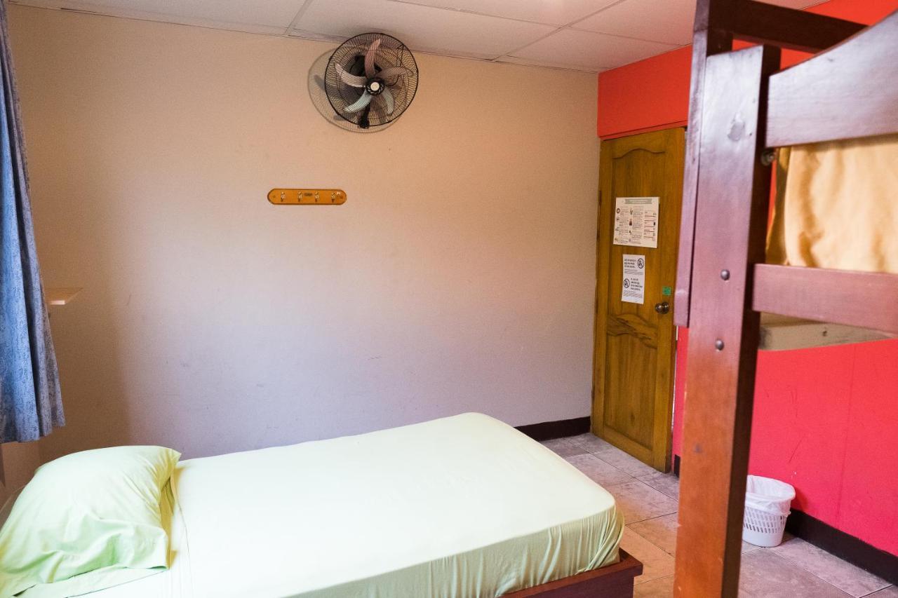 Hostel Nucapacha Guayaquil Exterior photo