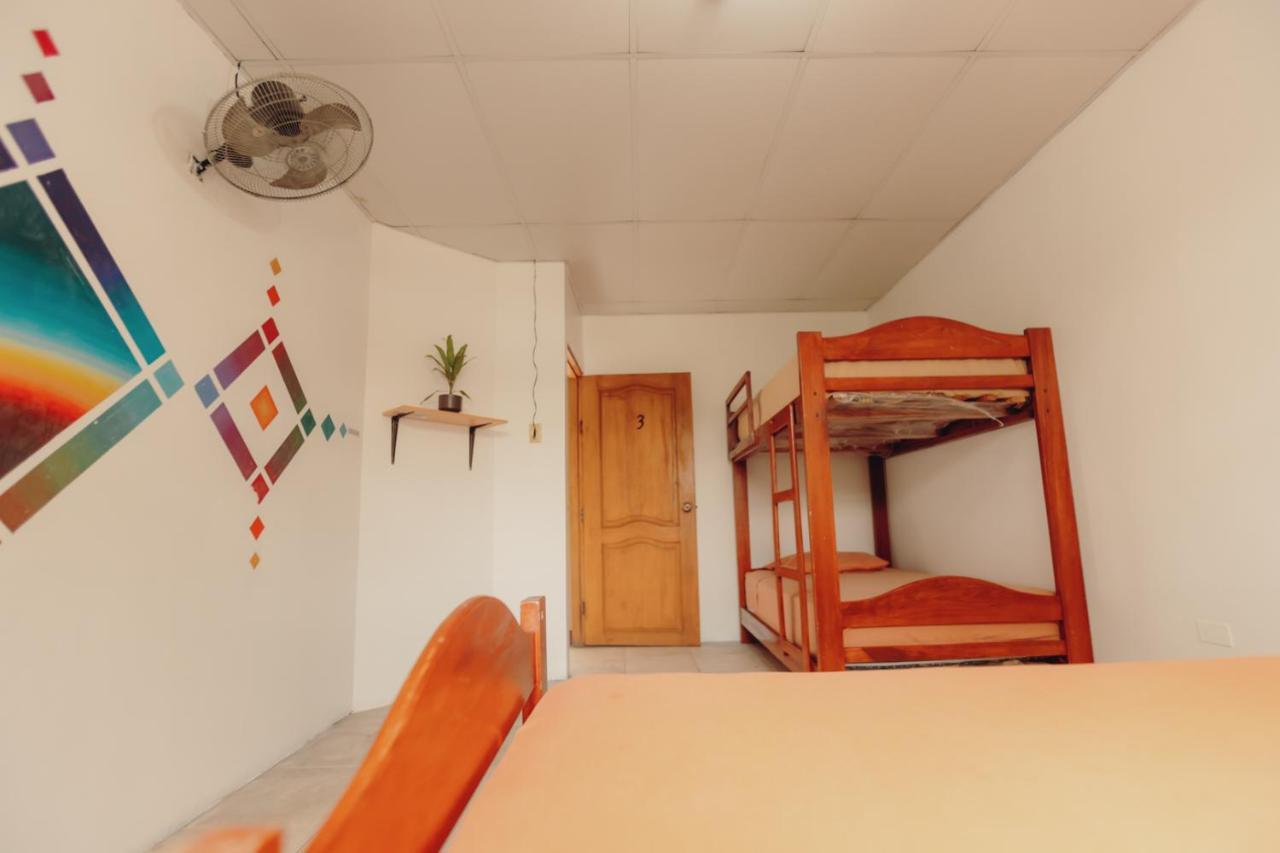 Hostel Nucapacha Guayaquil Exterior photo