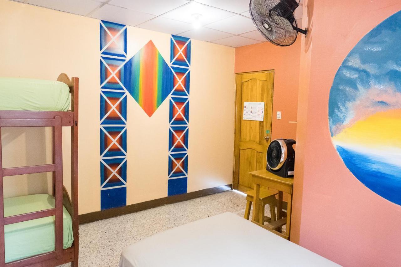 Hostel Nucapacha Guayaquil Exterior photo