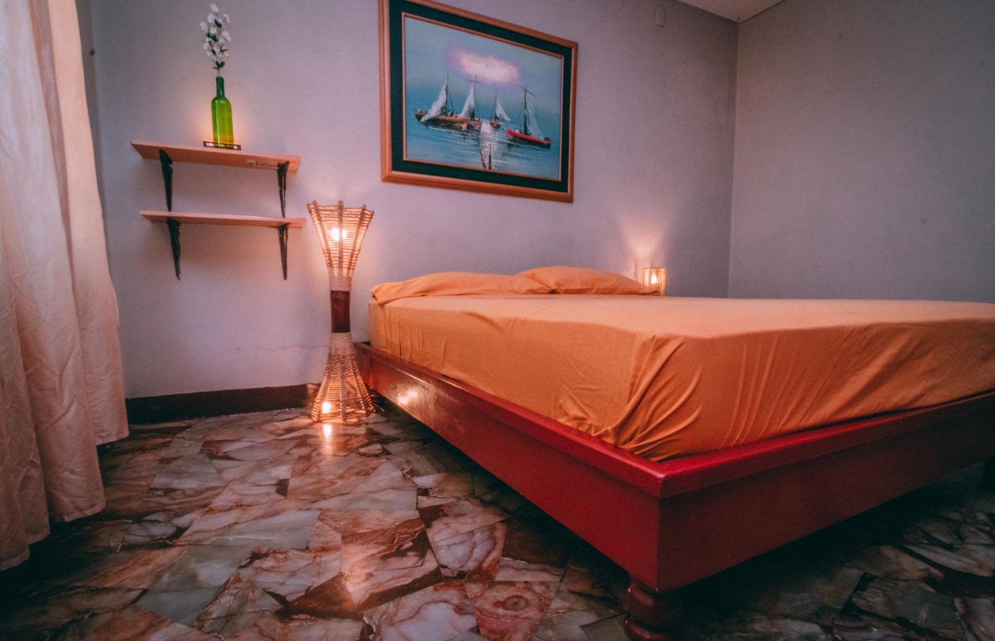 Hostel Nucapacha Guayaquil Exterior photo