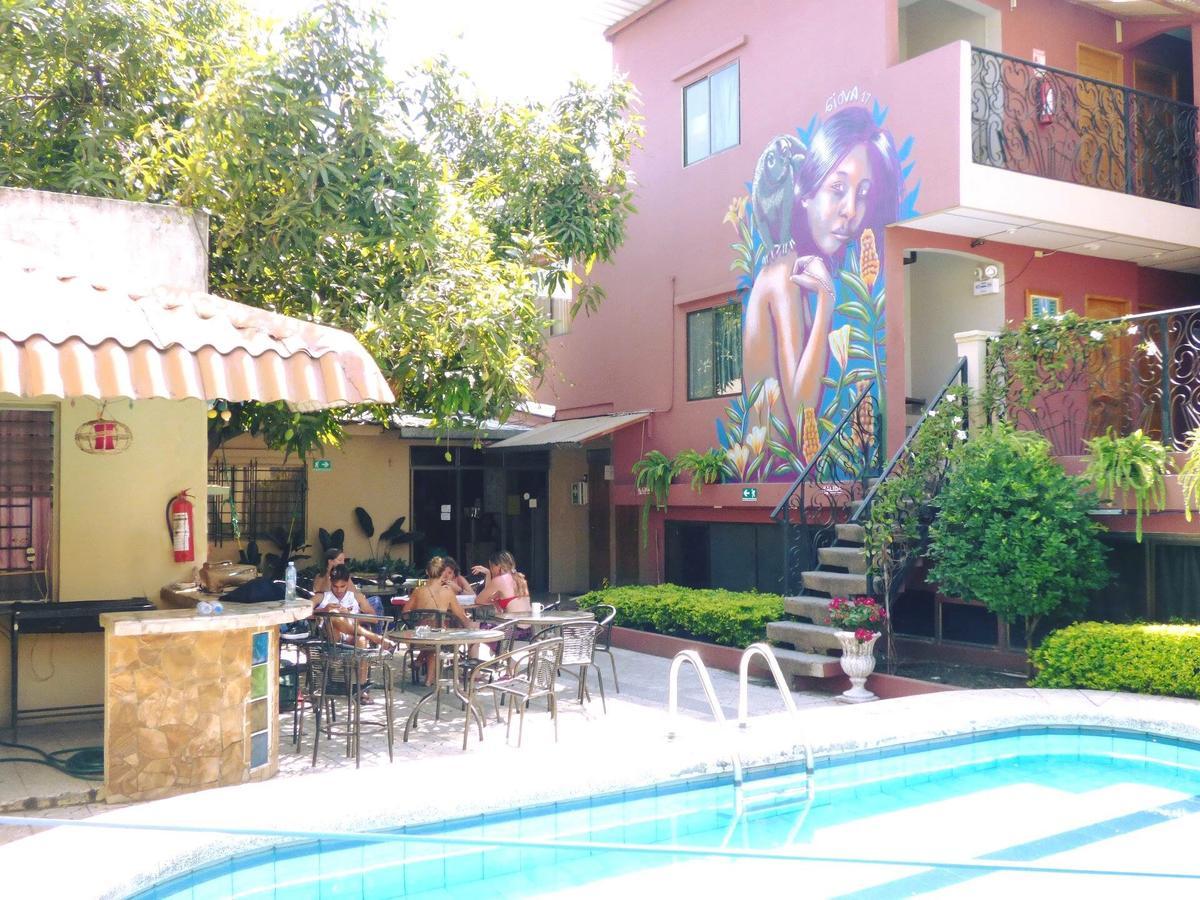 Hostel Nucapacha Guayaquil Exterior photo